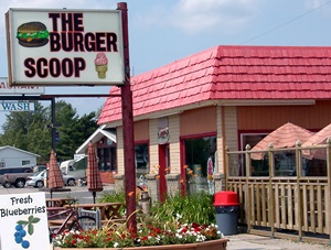 The Burger Scoop, Ignace, Ontario