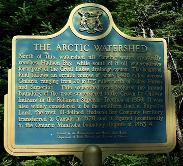 The Arctic watershed plaque